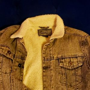 Gray stonewashed denim sherpa jacket.